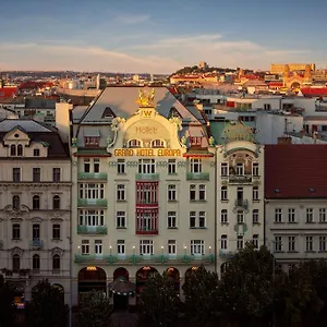 https://w.praguehotelsweb.com